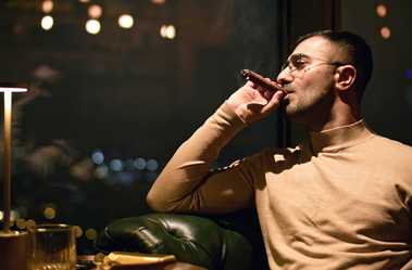 Connoisseur's Collection: Elite Cigars for the True Aficionado