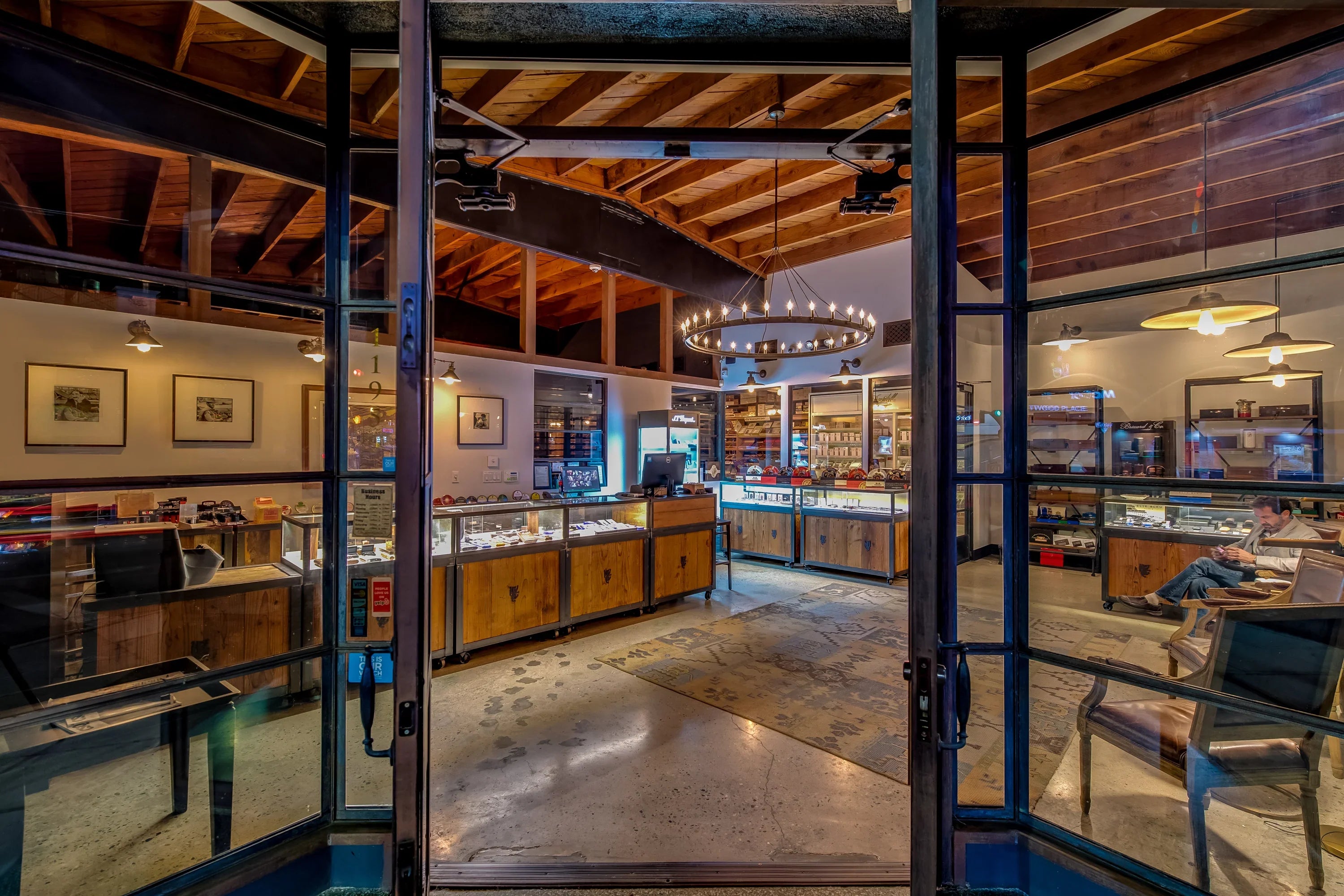 Understanding Cigar Lounges