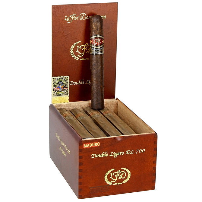 La Flor Dominicana Double Ligero- 700 Maduro