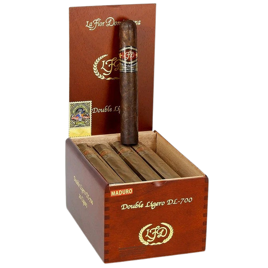La Flor Dominicana Double Ligero- 700 Maduro